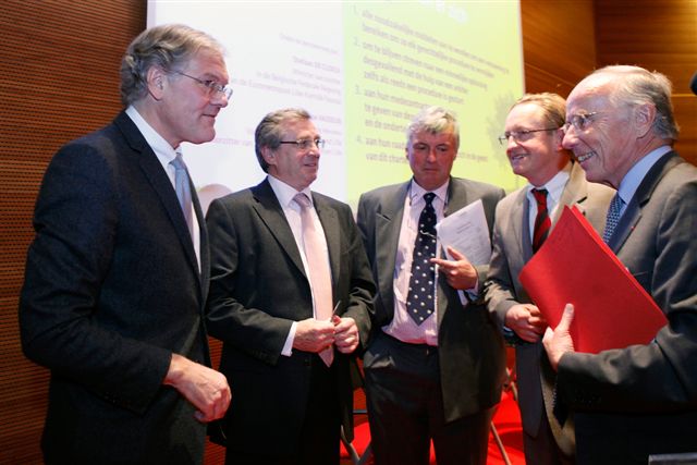 M.le Ministre S De Clerk, M. P. Vasseur, Me R. Bauwens, Me P. Tack, M. le Prsident Lebas